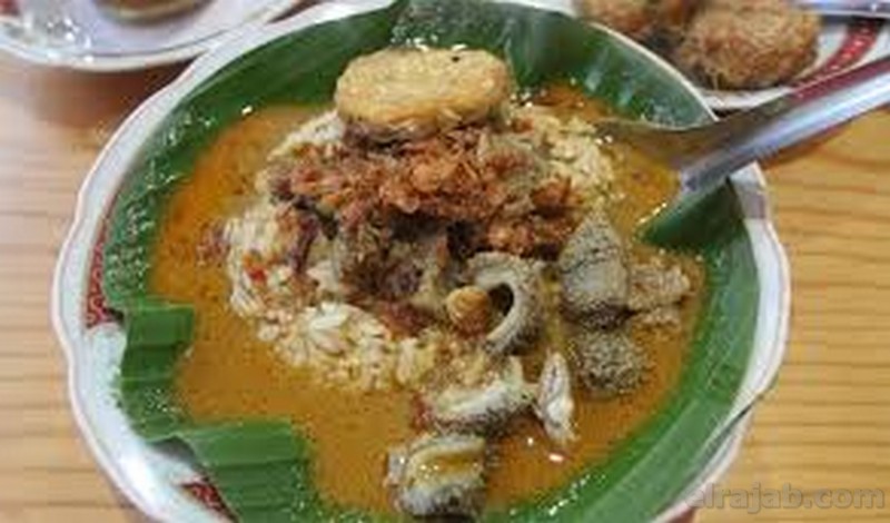 makanan khas pati