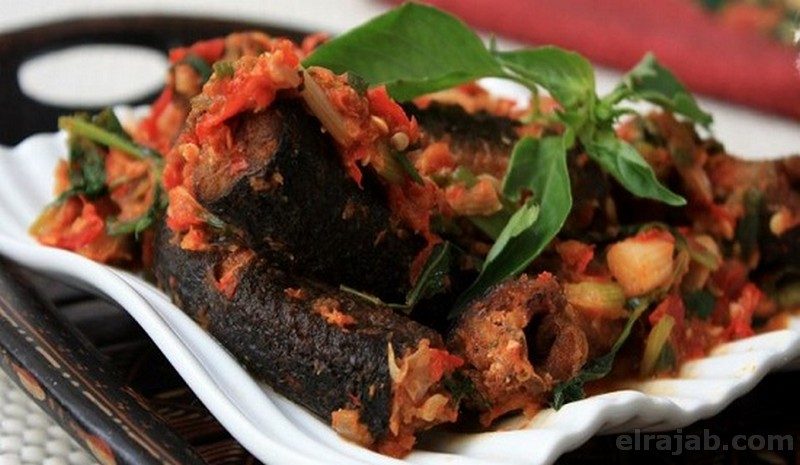 makanan khas tuban belut pedas