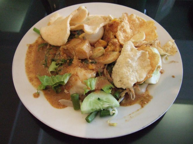 makanan khas indonesia gado gado