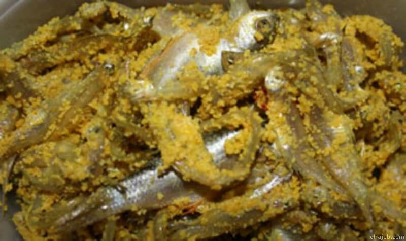 makanan khas banjarmasin iwak pakasam